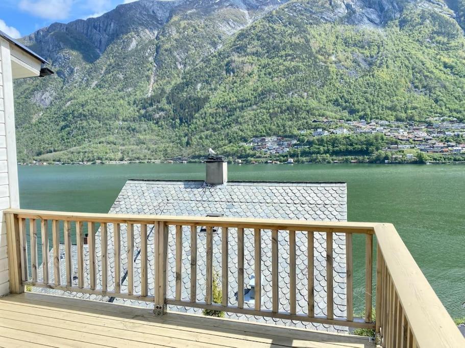 Fjordside Panorama House Trolltunga Villa Odda Exterior photo